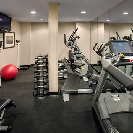 Holiday Inn Manhattan 6Th Ave - Chelsea By Ihg New York Esterno foto