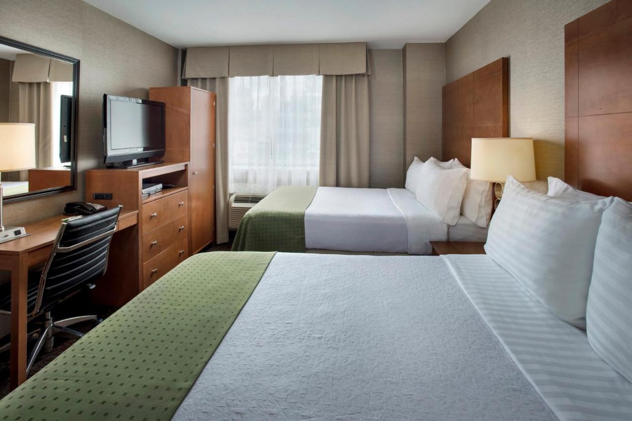 Holiday Inn Manhattan 6Th Ave - Chelsea By Ihg New York Esterno foto